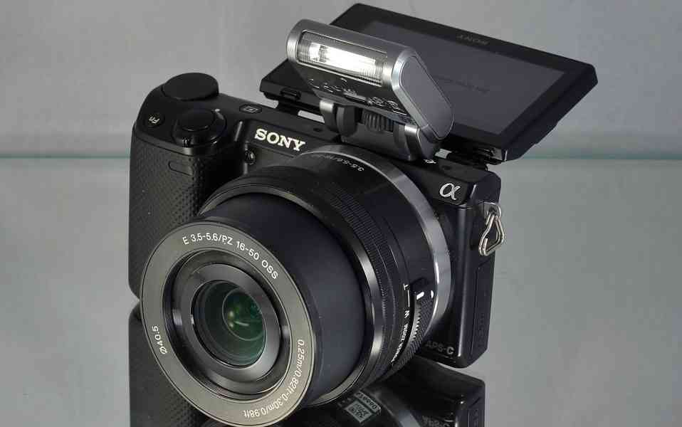 Sony NEX-5T+16-50mm *Full HDV*Wi-Fi/NFC* 14 000Exp - foto 8