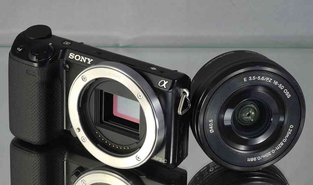 Sony NEX-5T+16-50mm *Full HDV*Wi-Fi/NFC* 14 000Exp - foto 4