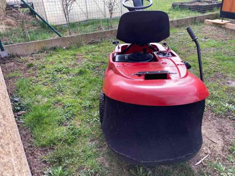 Zahradní traktor ,rider Toro - foto 3