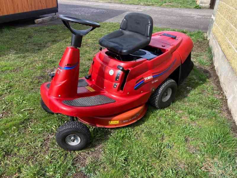 Zahradní traktor ,rider Toro - foto 2