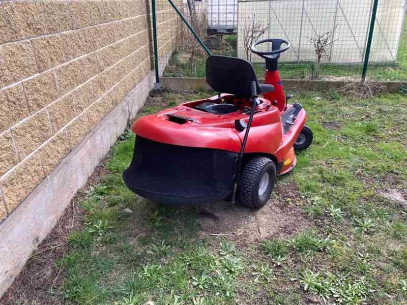 Zahradní traktor ,rider Toro - foto 4
