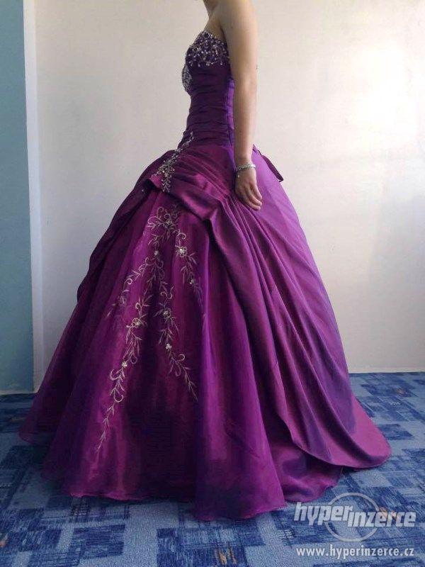 Plesové šaty - fialové - foto 1