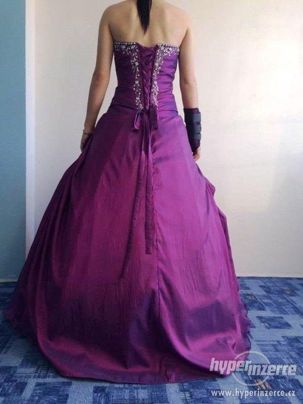 Plesové šaty - fialové - foto 3