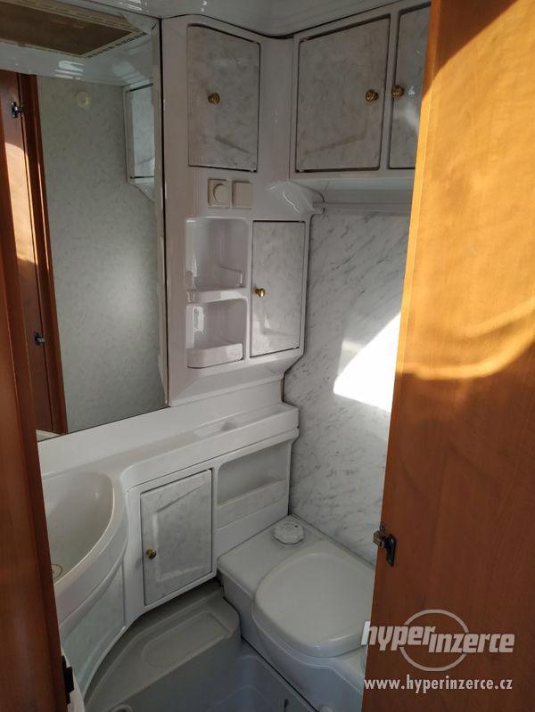 Prodám karavan Hobby Excelent 470 - foto 12