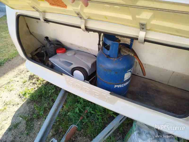 Prodám karavan Hobby Excelent 470 - foto 20
