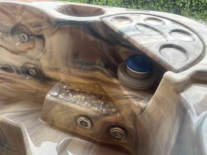 Vířivka WELLIS  - foto 7