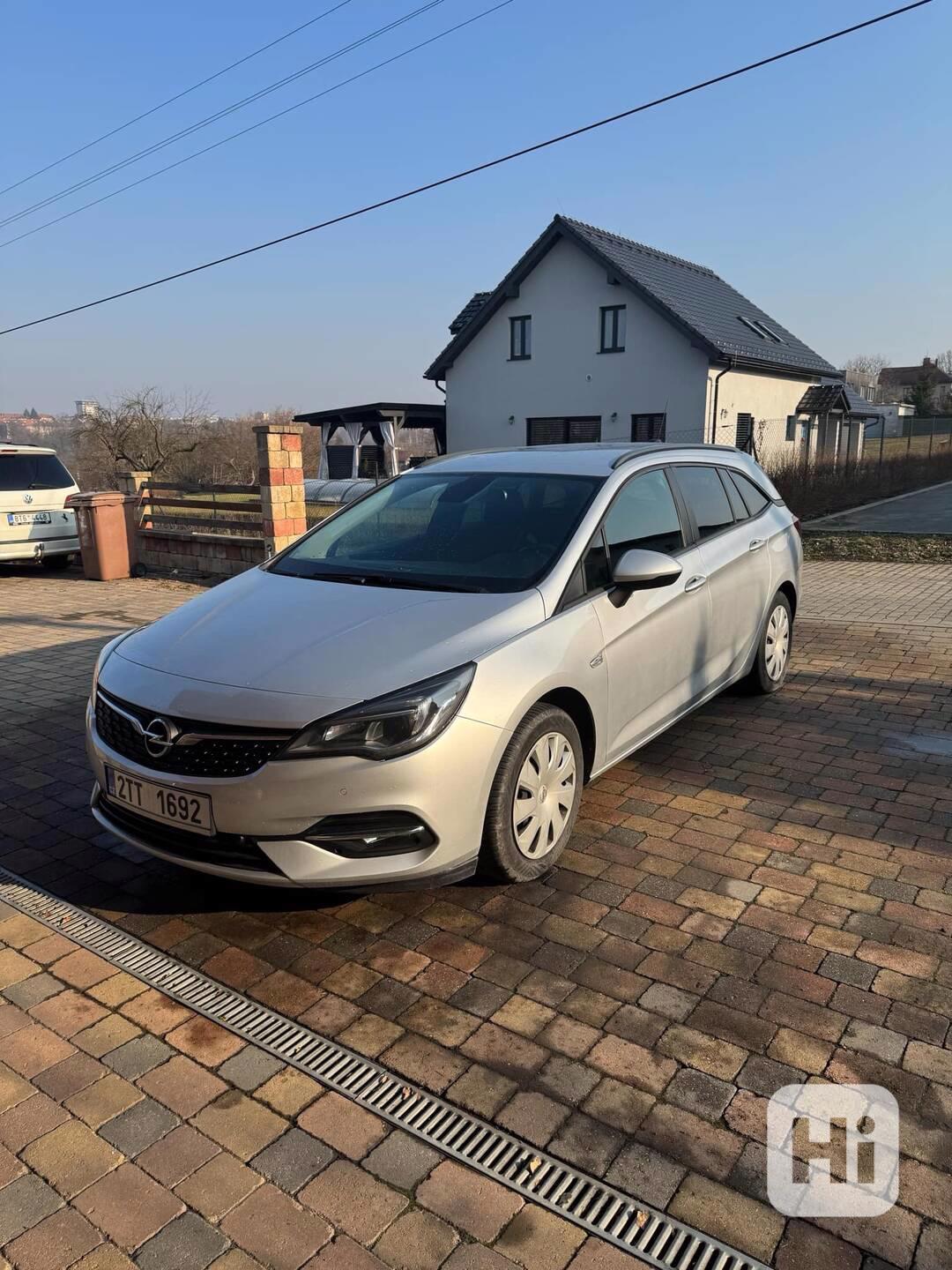 Opel Astra Sports Tourer 2019 - foto 1