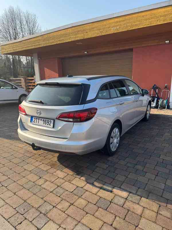 Opel Astra Sports Tourer 2019 - foto 2