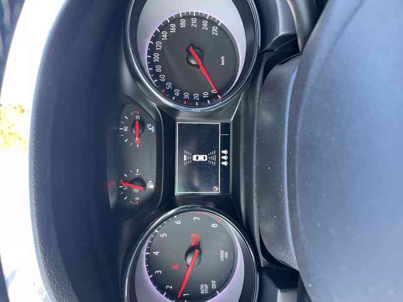 Opel Astra Sports Tourer 2019 - foto 5