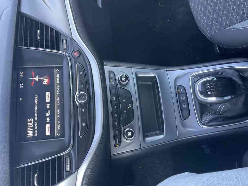 Opel Astra Sports Tourer 2019 - foto 6