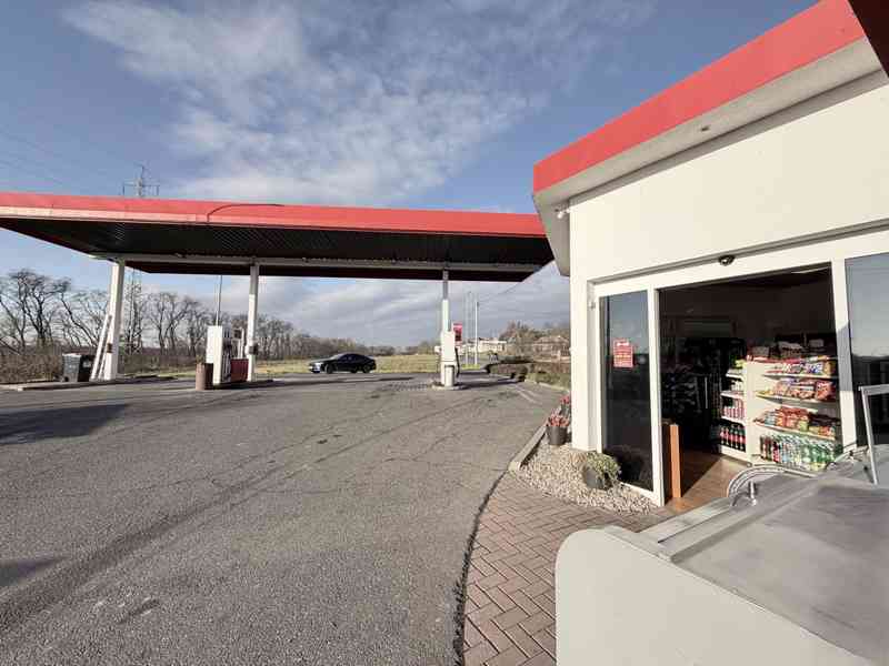 PRODEJ FUNGUJÍCÍ ČERPACÍ STANICE V OBCI KLY-DOLNÍ VINICE - foto 3