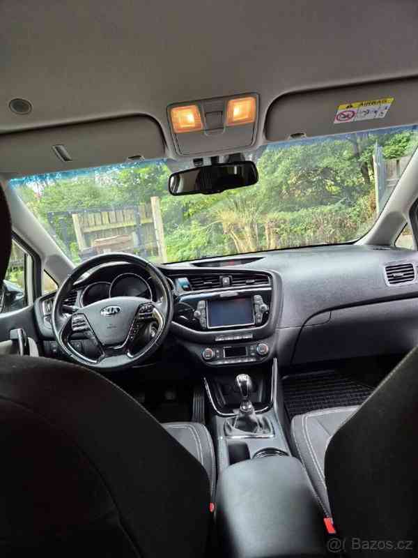 Kia Ceed 1,6 crdi 100kw - foto 7