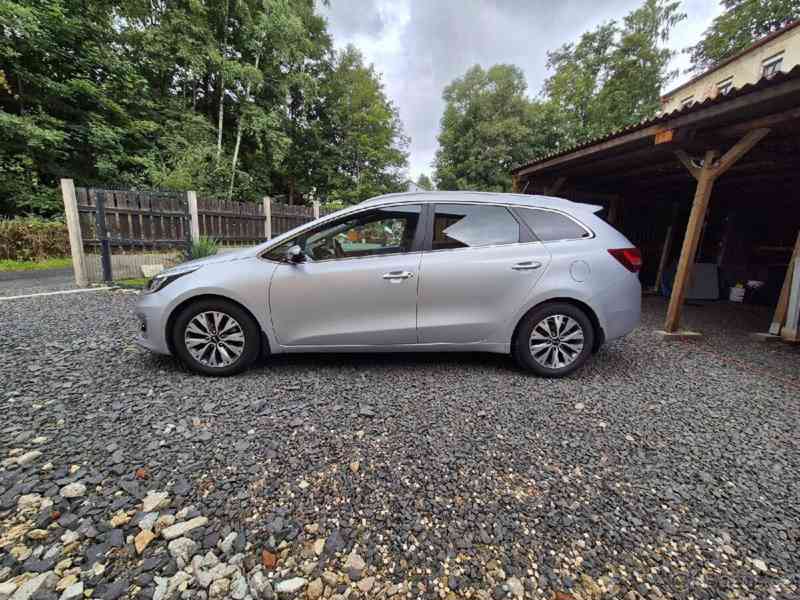 Kia Ceed 1,6 crdi 100kw - foto 3