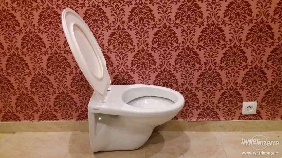závěsný záchod- toaleta - foto 1