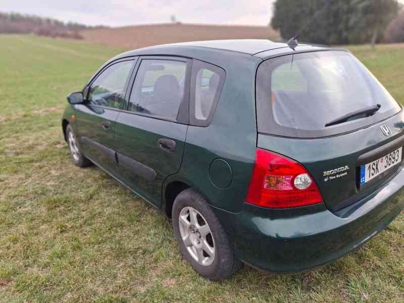 Honda Civic 1,6   i - vtec 5D hatchback 81kw ben - foto 12