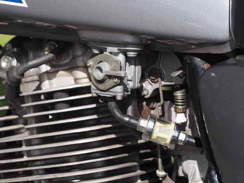 Yamaha SR 500 2J4 - foto 14