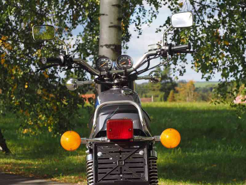 Yamaha SR 500 2J4 - foto 11
