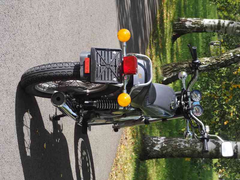 Yamaha SR 500 2J4 - foto 9