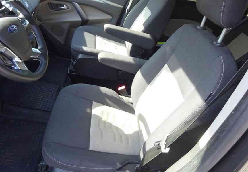 Ford Tourneo Custom 2.0 TDCI (93 KW) TITANIUM ČR - foto 14