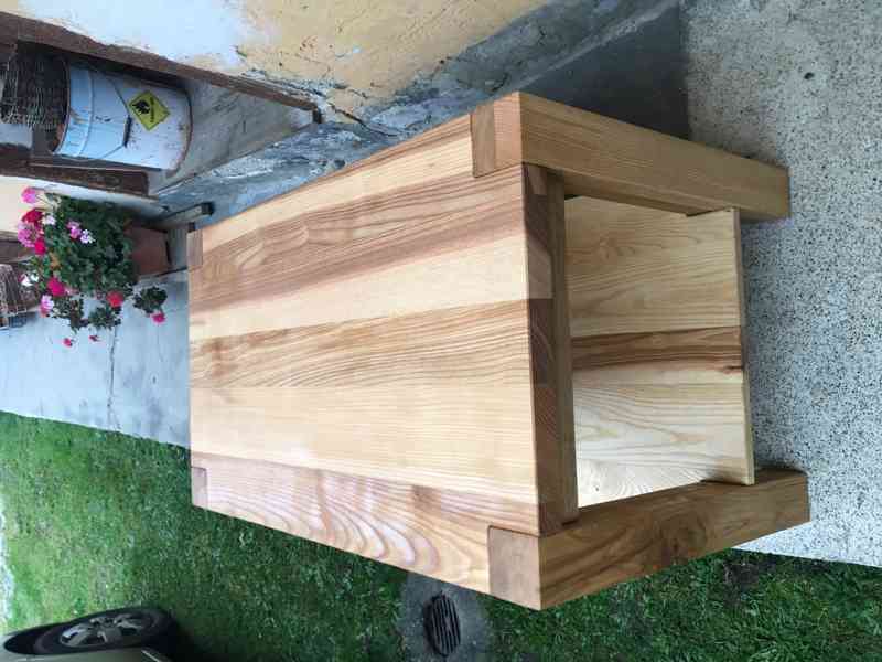 Konferenční stolek z masivu  - foto 2