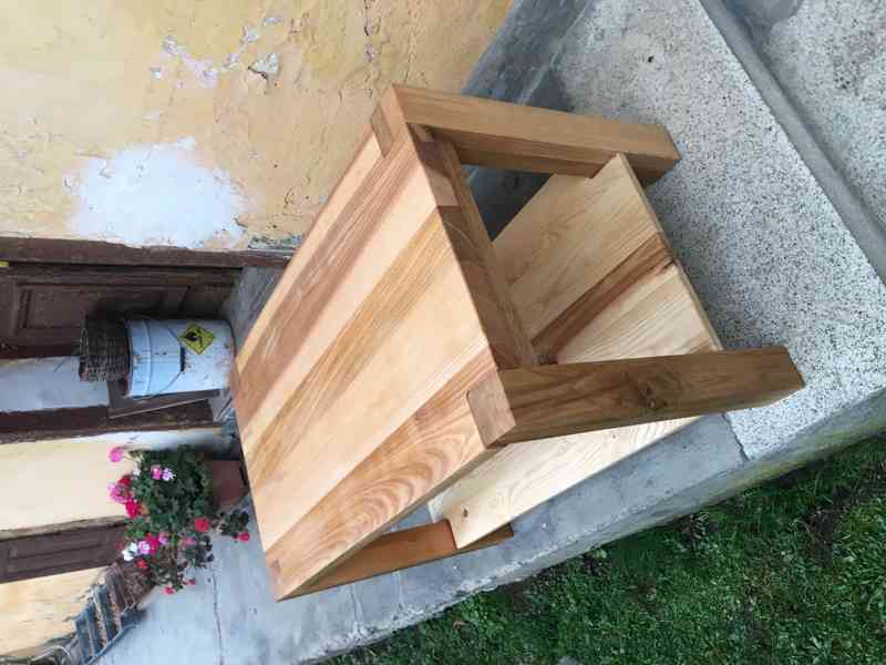 Konferenční stolek z masivu  - foto 4