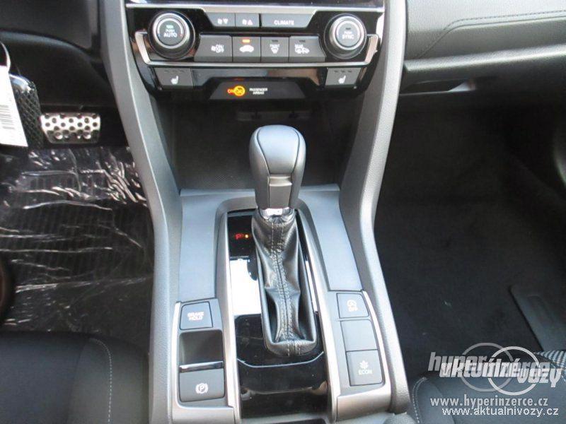 Honda Civic 1.0, benzín, automat, r.v. 2020, navigace - foto 7