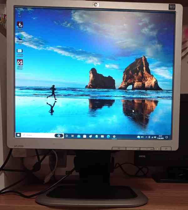 Prodám plně funkční DESKOP-HP s LCD Monitorem HP - foto 1