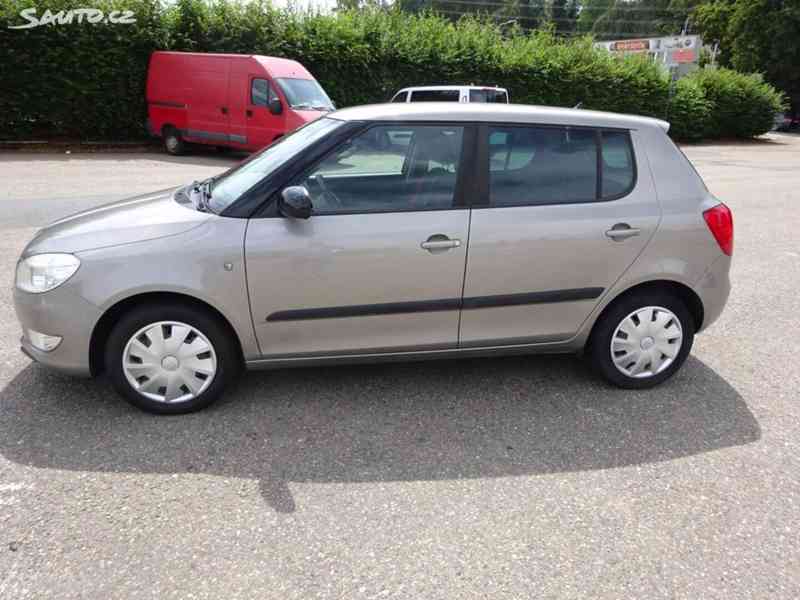 Škoda Fabia 1.2 TSI r.v.2010 (63 kw) stk 10/2026 - foto 2