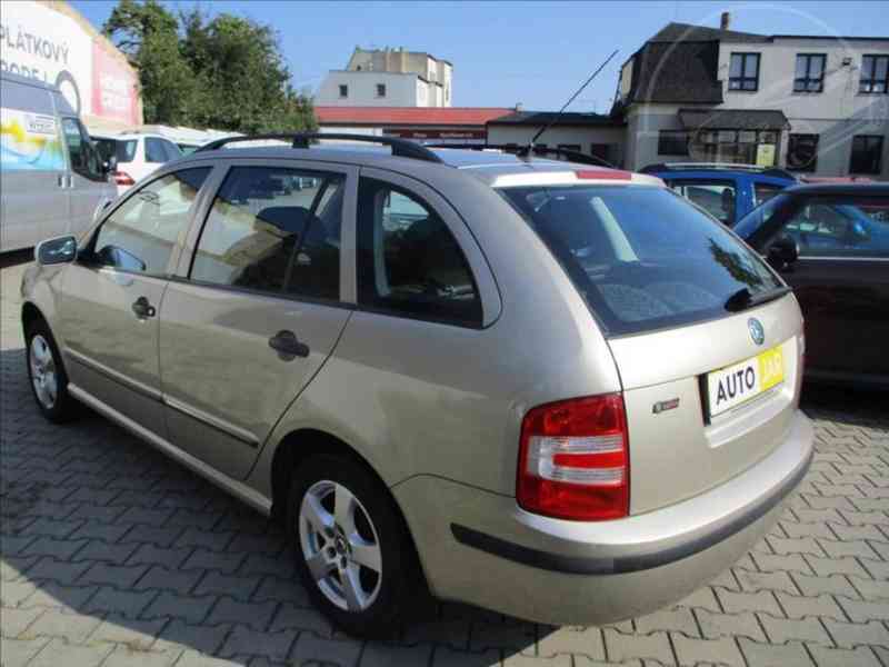 Škoda Fabia 1,4 16V SPORT - foto 3