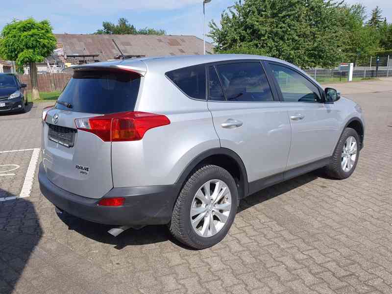 Toyota RAV 4 2.0i 4x4 Start Edition benzín 111kw - foto 6