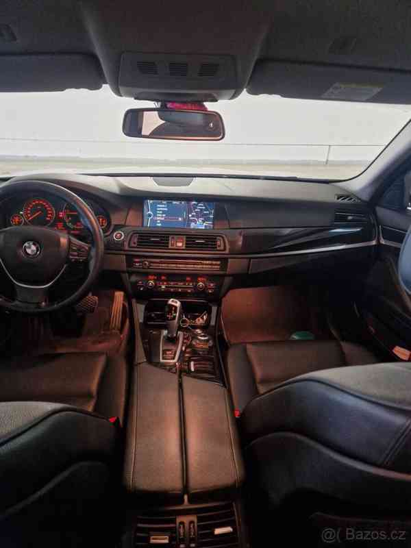 BMW Řada 5 2,0 520D - foto 9