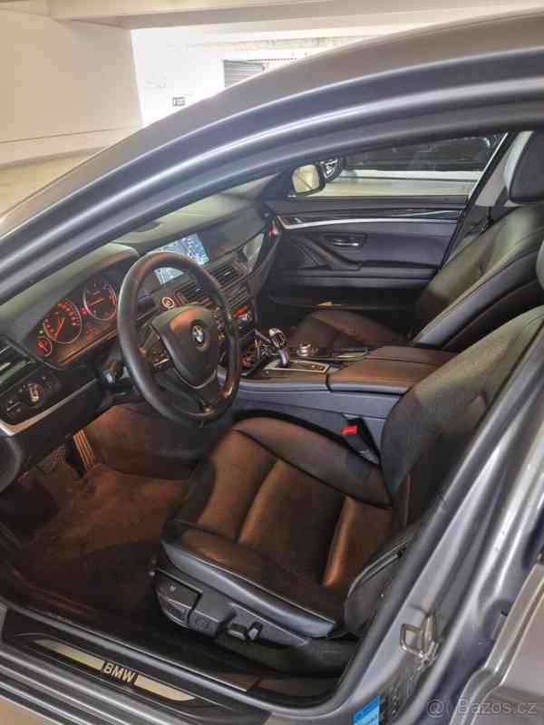 BMW Řada 5 2,0 520D - foto 4