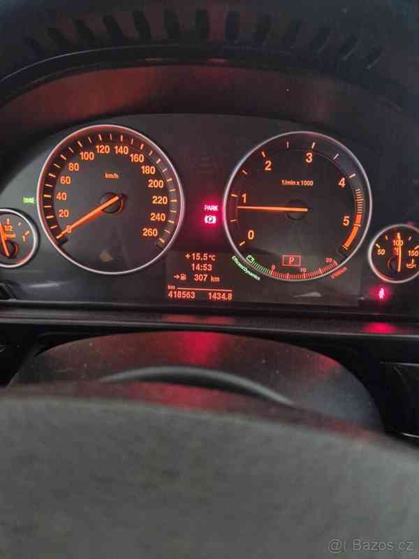 BMW Řada 5 2,0 520D - foto 3