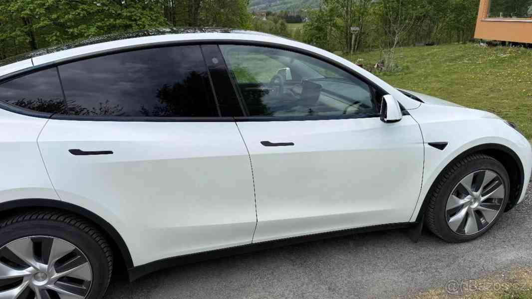 Tesla Model Y 0,0   LR AWD | 1/2023 | tažné - foto 3