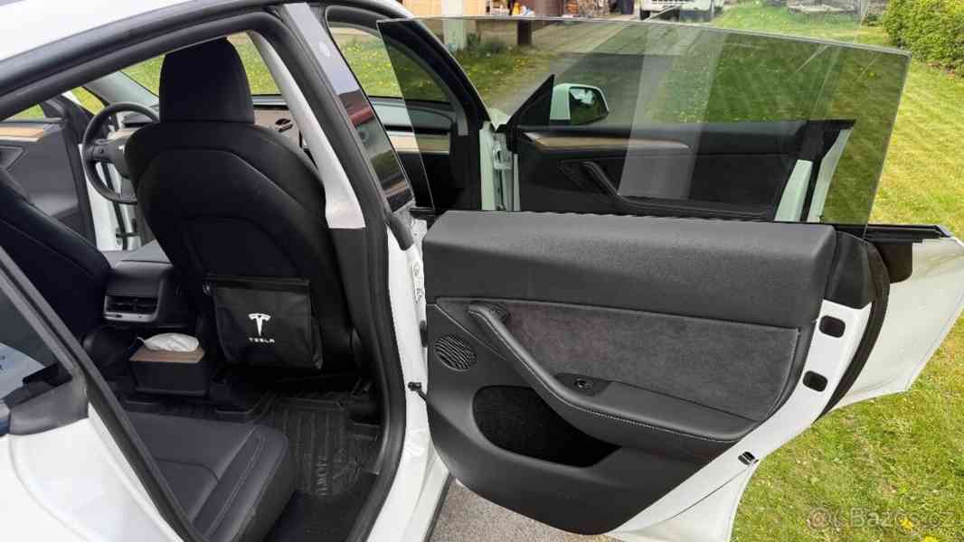 Tesla Model Y 0,0   LR AWD | 1/2023 | tažné - foto 10
