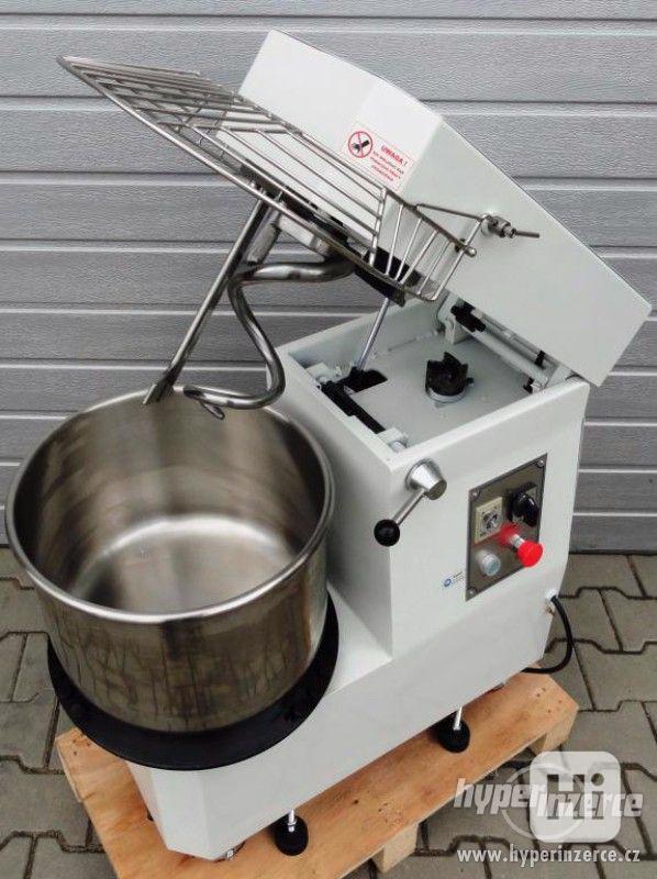 SPIRÁLNÍ HNĚTAČ TĚSTA 20L 230V, 400V - foto 2