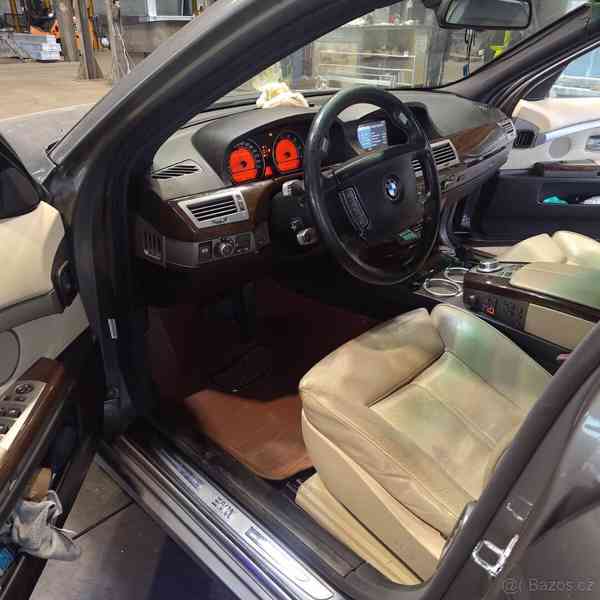BMW Řada 7 E65 750i,rv2006,270kw,LPG - foto 24