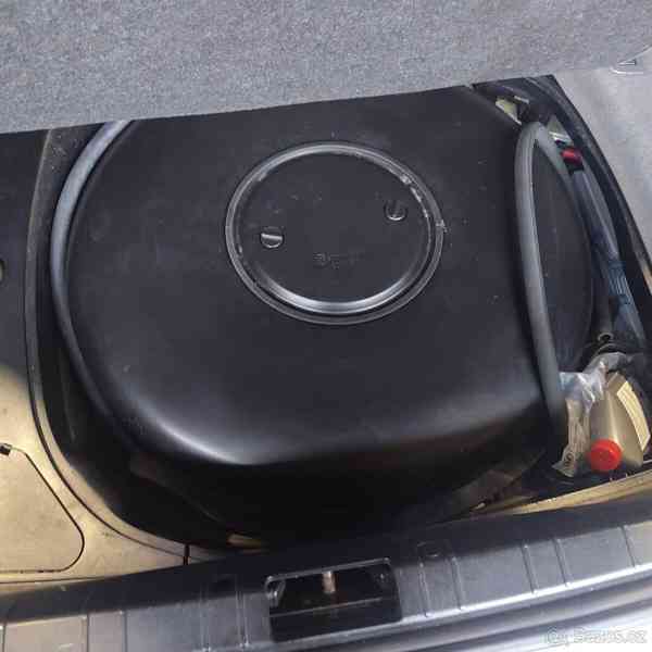 BMW Řada 7 E65 750i,rv2006,270kw,LPG - foto 32