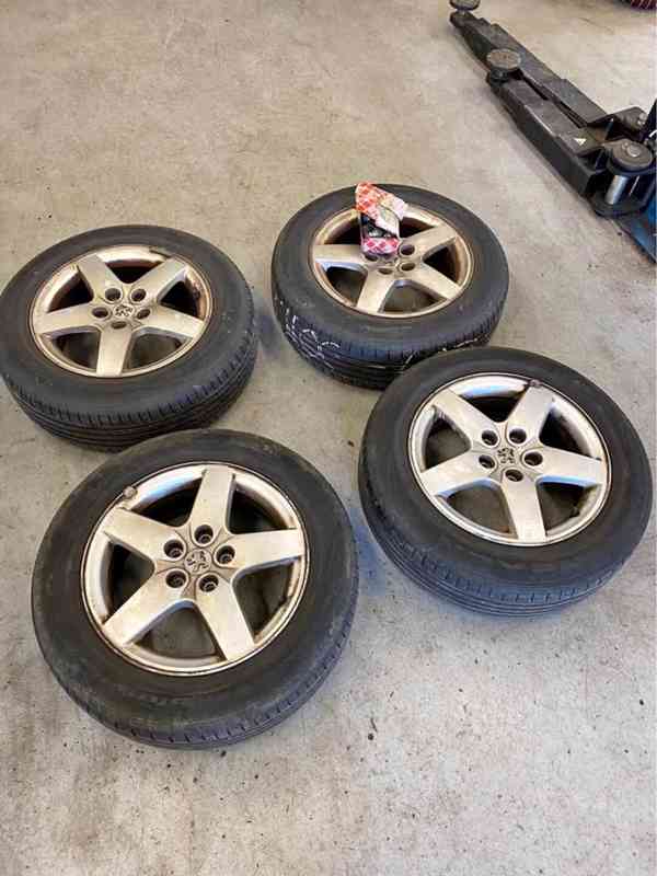 Náhradní díly na Peugeot 407 1.6 HDI 80kW,rád poradím,namont - foto 5