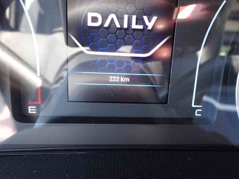 Iveco Daily 35 SI sklápěč r.v.2021 Provoz2024 (DPH) 7 Míst - foto 7