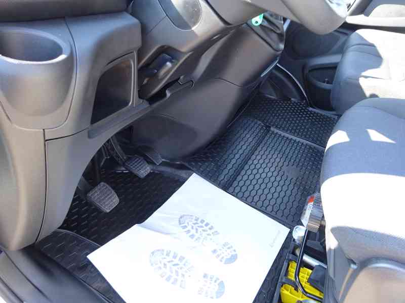 Iveco Daily 35 SI sklápěč r.v.2021 Provoz2024 (DPH) 7 Míst - foto 13