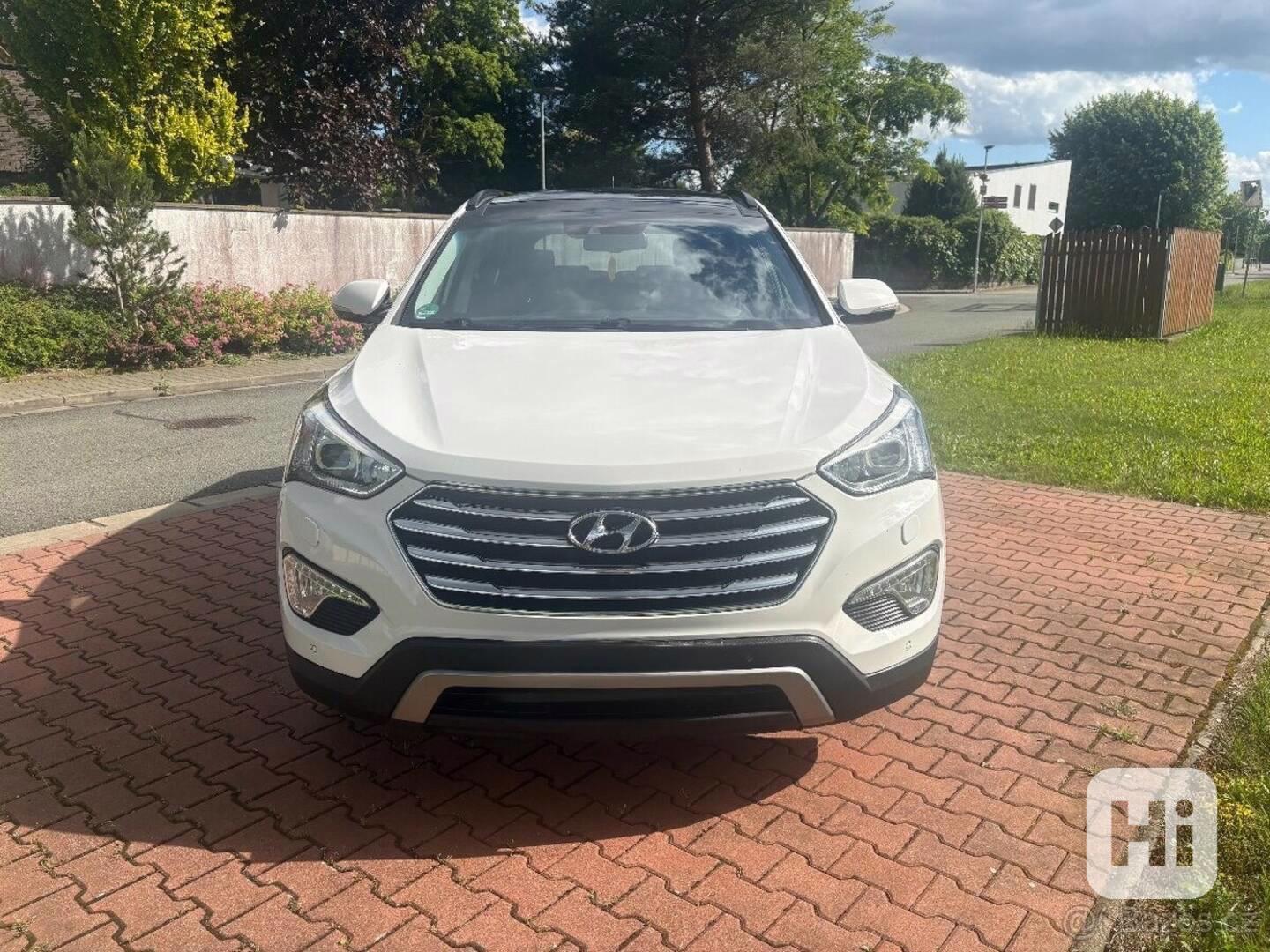 Hyundai Grand Santa Fe 2,2   CRDi 4x4 7míst tažné - foto 1