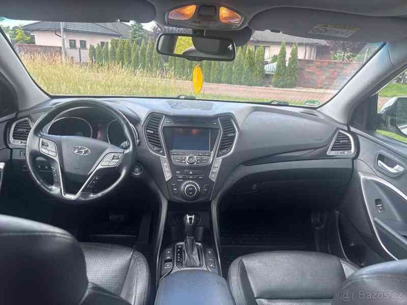 Hyundai Grand Santa Fe 2,2   CRDi 4x4 7míst tažné - foto 14