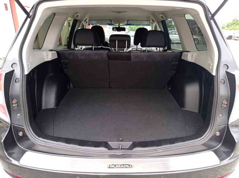 Subaru Forester 2.5i-VRX 169kW/4x4/Výhřev/Tažné/ČR - foto 17
