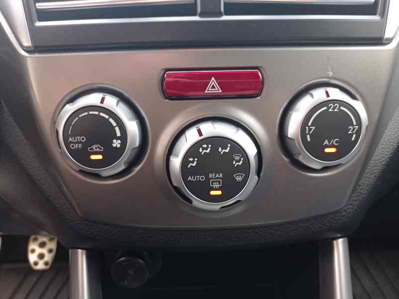 Subaru Forester 2.5i-VRX 169kW/4x4/Výhřev/Tažné/ČR - foto 25
