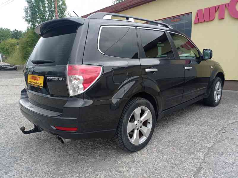 Subaru Forester 2.5i-VRX 169kW/4x4/Výhřev/Tažné/ČR - foto 3