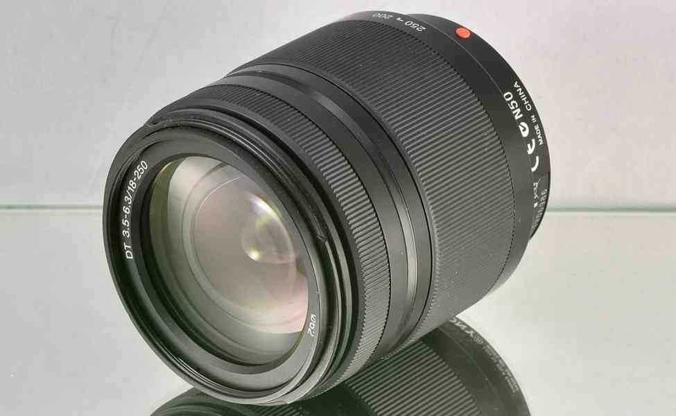 Sony DT 18-250mm 3.5-6.3 *APS-C 13,9x*A-mount* - foto 3