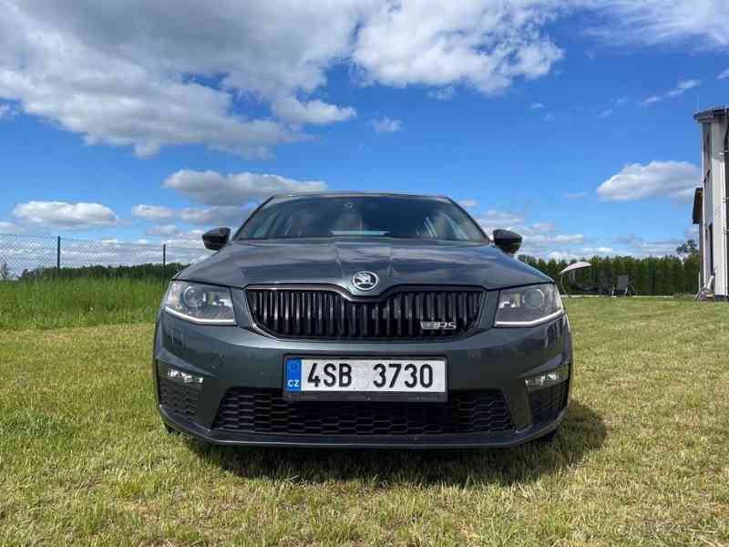 Škoda Octavia 2,0   3 RS Combi TDI 135 kW - foto 2