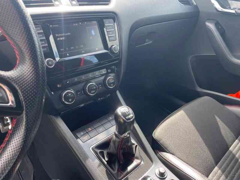 Škoda Octavia 2,0   3 RS Combi TDI 135 kW - foto 8