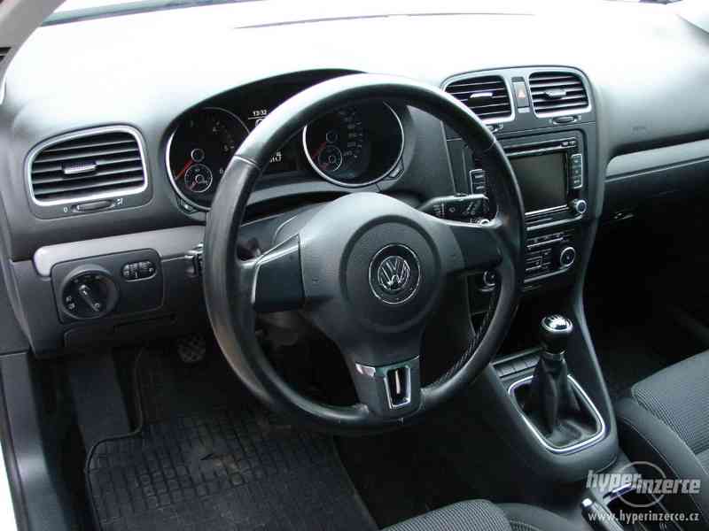 VW Golf 1,6 TDi (r.v.-2011,serviska)1.Majitel - foto 5